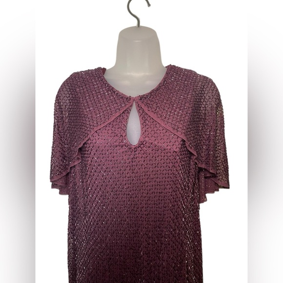 Mac Duggal New 5948 Purple Cape Sleeve Embellished Gown Size 16 - Picture 5 of 5